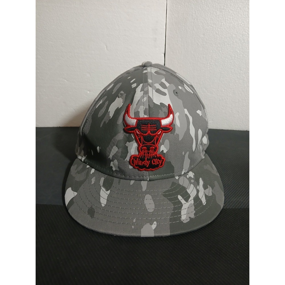 Chicago Bulls Windy City New Era 59Fifty Size 7-1/8 Hat Hardwood Classics Camo